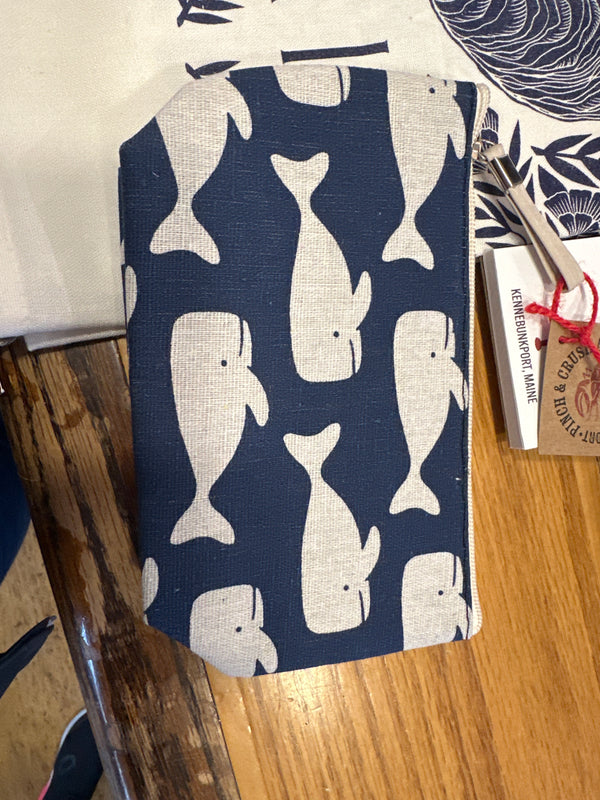 Whale pouch bag